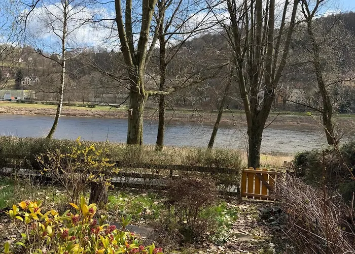 Campingurlaub Mit Blick Auf Elbe